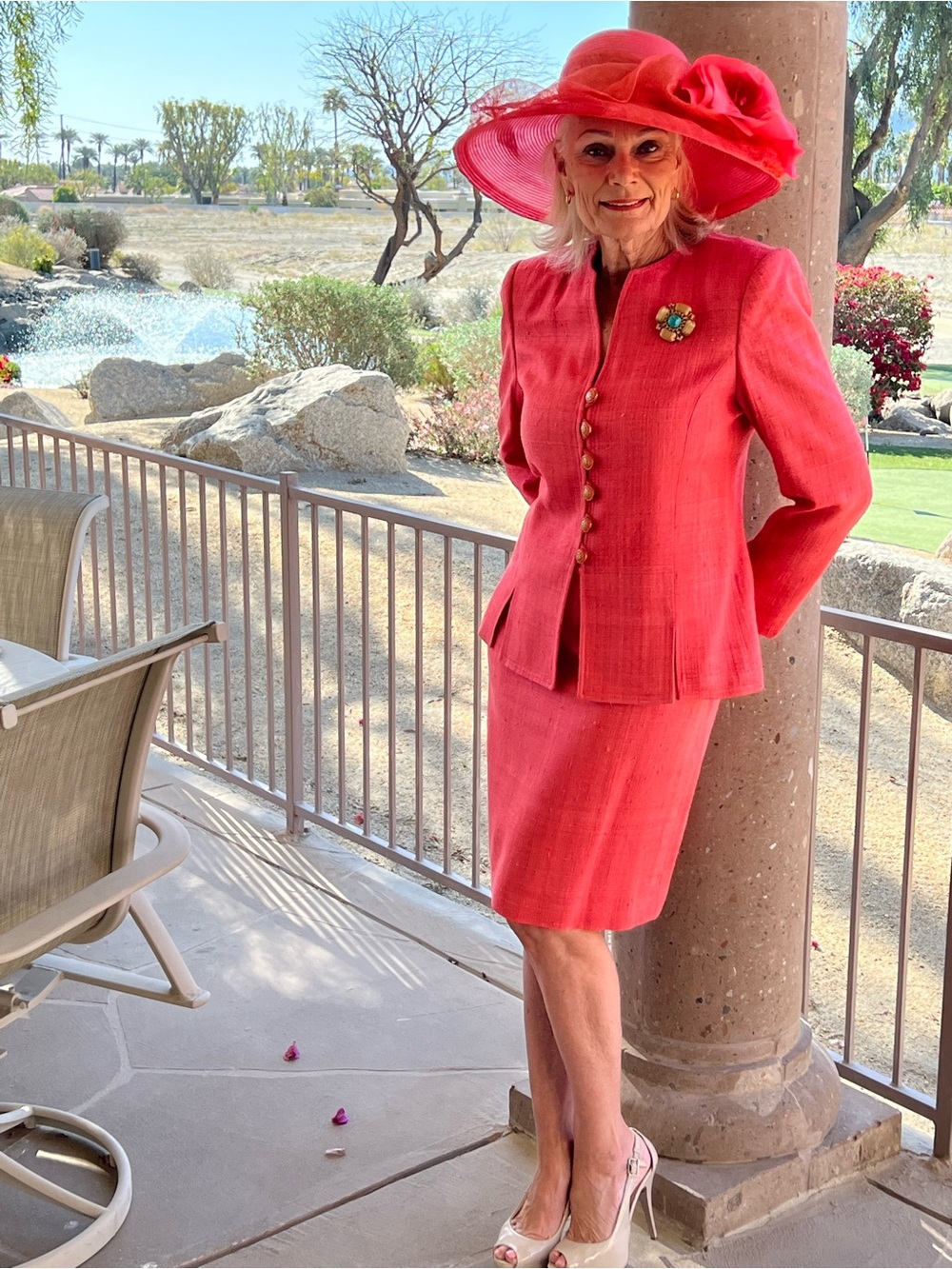 Elegant Women's Coral Pink Skirt Suit - Classic Two-Piece